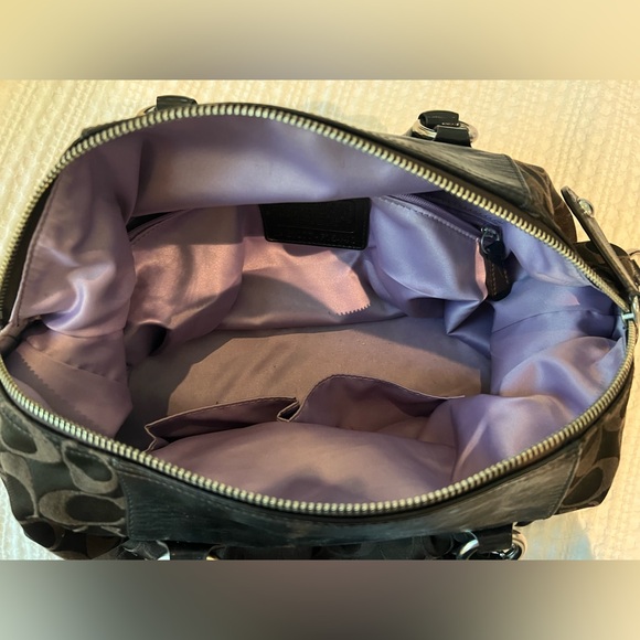 Coach Dark Brown Signature Shoulder Bag - Vintage 2000s - Picture 8 of 10